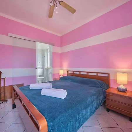 Holiday home Arcobaleno Mit Seeblick