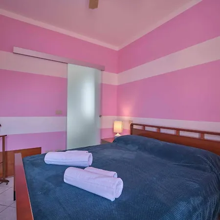 Holiday home Arcobaleno Mit Seeblick