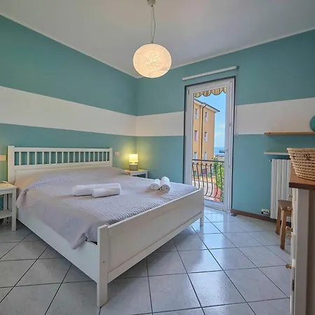 Arcobaleno Mit Seeblick Holiday home Bardolino